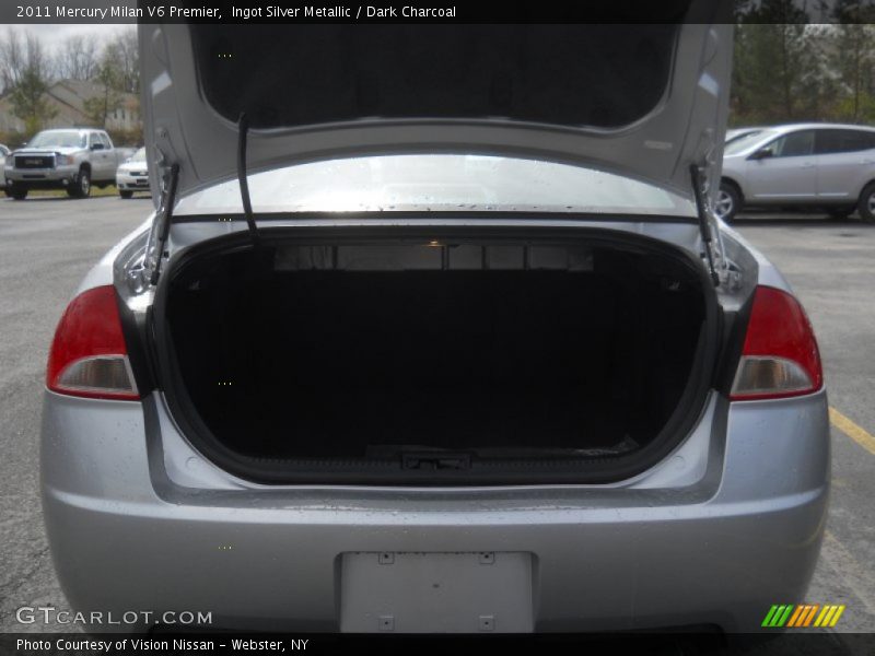 Ingot Silver Metallic / Dark Charcoal 2011 Mercury Milan V6 Premier