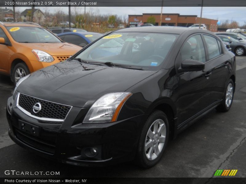 Super Black / Charcoal 2010 Nissan Sentra 2.0 SR