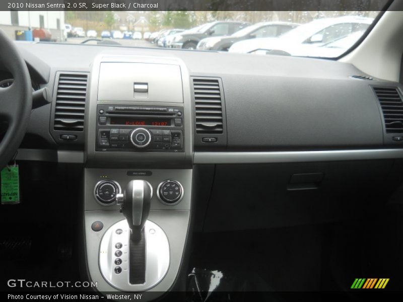 Super Black / Charcoal 2010 Nissan Sentra 2.0 SR