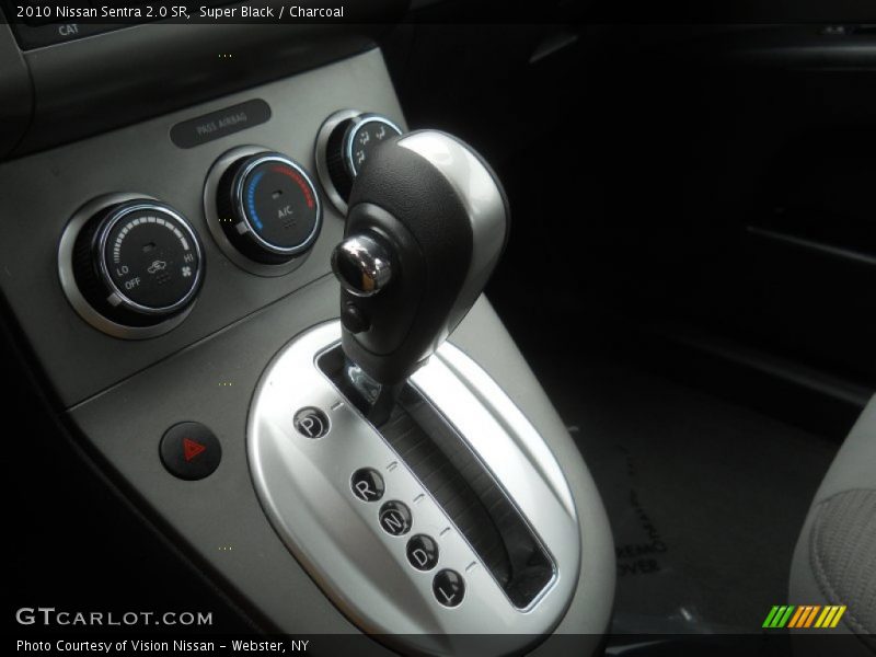 Super Black / Charcoal 2010 Nissan Sentra 2.0 SR