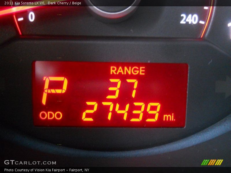 Dark Cherry / Beige 2011 Kia Sorento LX V6