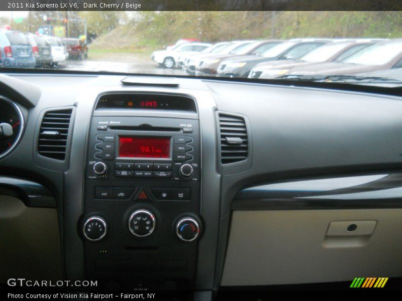 Dark Cherry / Beige 2011 Kia Sorento LX V6