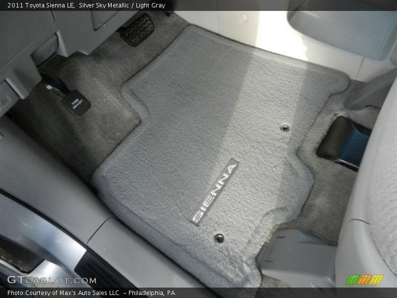 Silver Sky Metallic / Light Gray 2011 Toyota Sienna LE