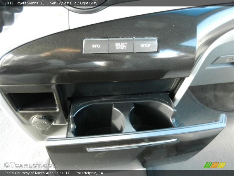 Silver Sky Metallic / Light Gray 2011 Toyota Sienna LE