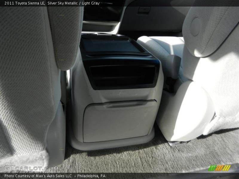 Silver Sky Metallic / Light Gray 2011 Toyota Sienna LE