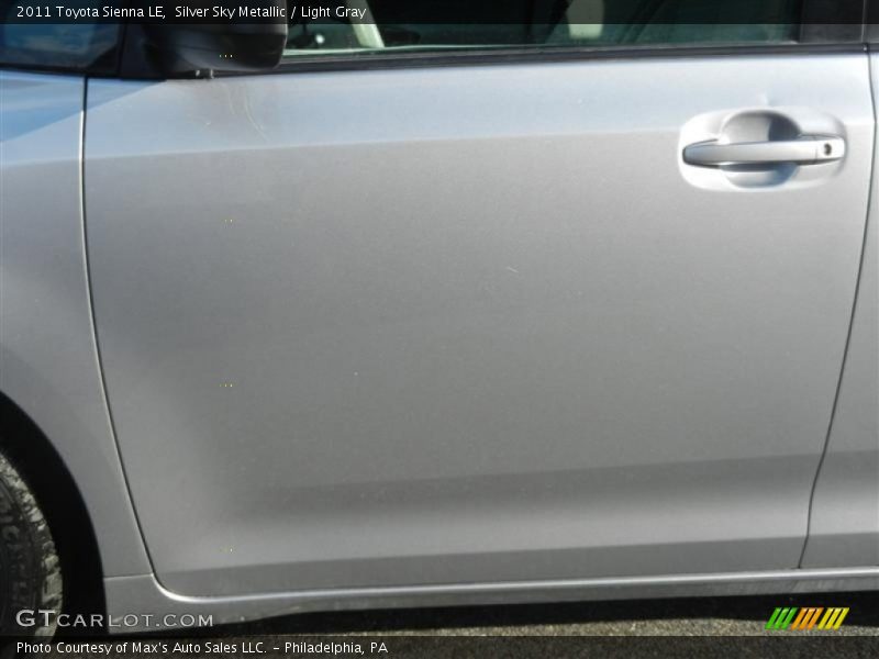 Silver Sky Metallic / Light Gray 2011 Toyota Sienna LE