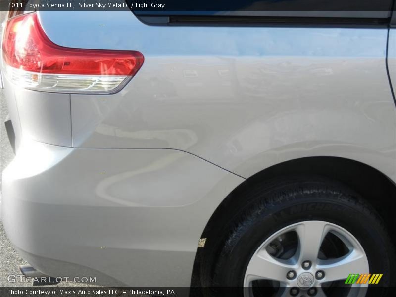 Silver Sky Metallic / Light Gray 2011 Toyota Sienna LE