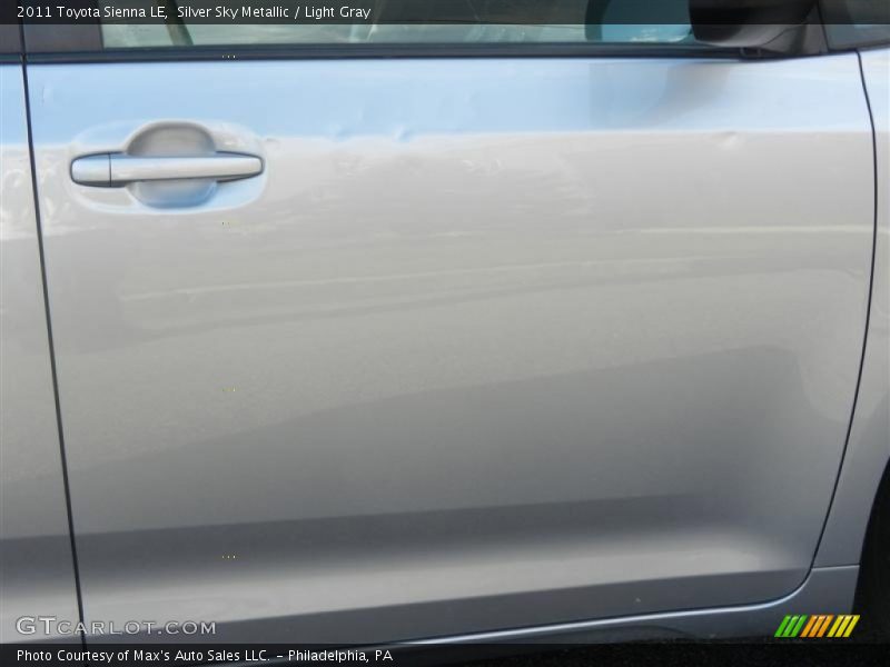 Silver Sky Metallic / Light Gray 2011 Toyota Sienna LE