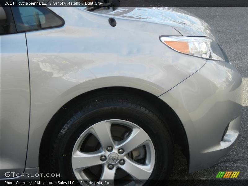 Silver Sky Metallic / Light Gray 2011 Toyota Sienna LE