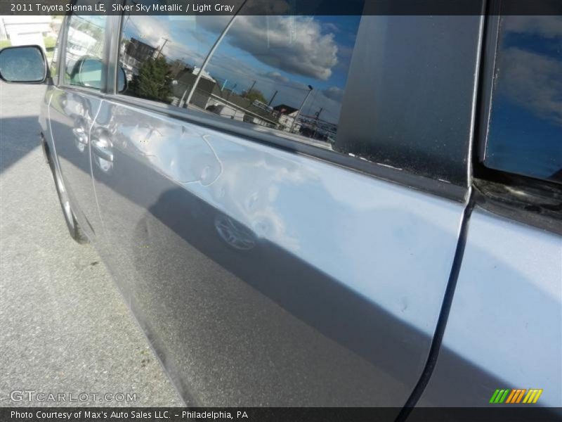 Silver Sky Metallic / Light Gray 2011 Toyota Sienna LE