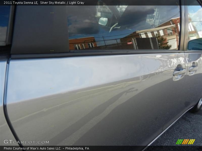 Silver Sky Metallic / Light Gray 2011 Toyota Sienna LE