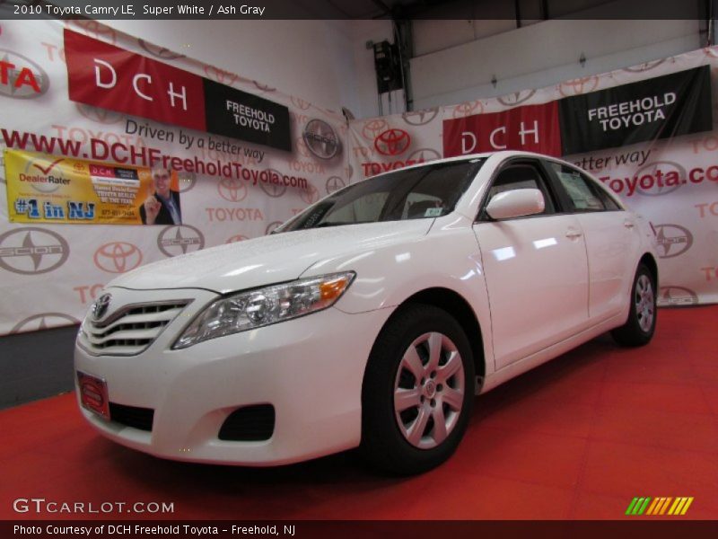 Super White / Ash Gray 2010 Toyota Camry LE