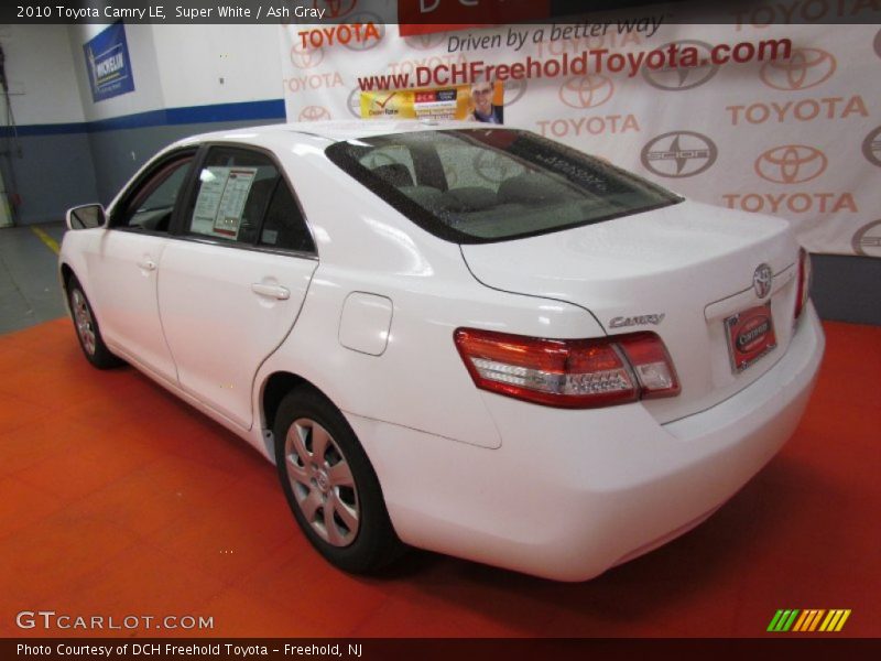 Super White / Ash Gray 2010 Toyota Camry LE