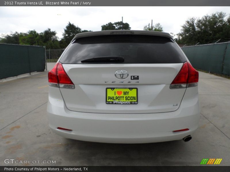 Blizzard White Pearl / Ivory 2012 Toyota Venza LE