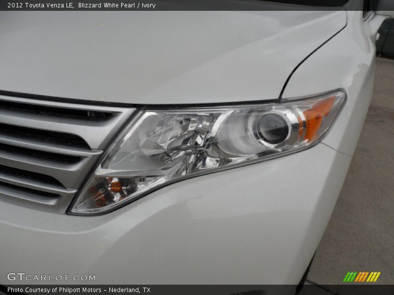 Blizzard White Pearl / Ivory 2012 Toyota Venza LE