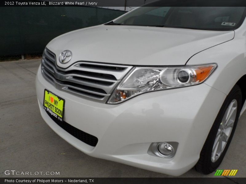 Blizzard White Pearl / Ivory 2012 Toyota Venza LE