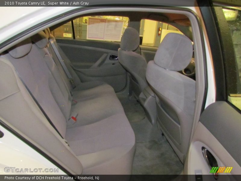 Super White / Ash Gray 2010 Toyota Camry LE
