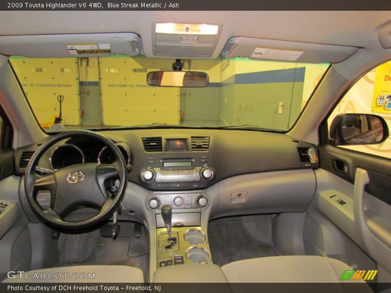 Blue Streak Metallic / Ash 2009 Toyota Highlander V6 4WD