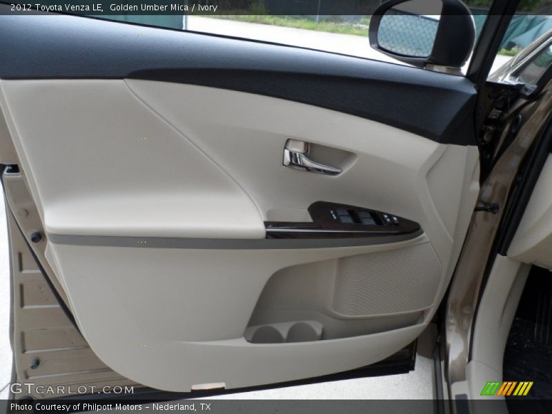 Golden Umber Mica / Ivory 2012 Toyota Venza LE