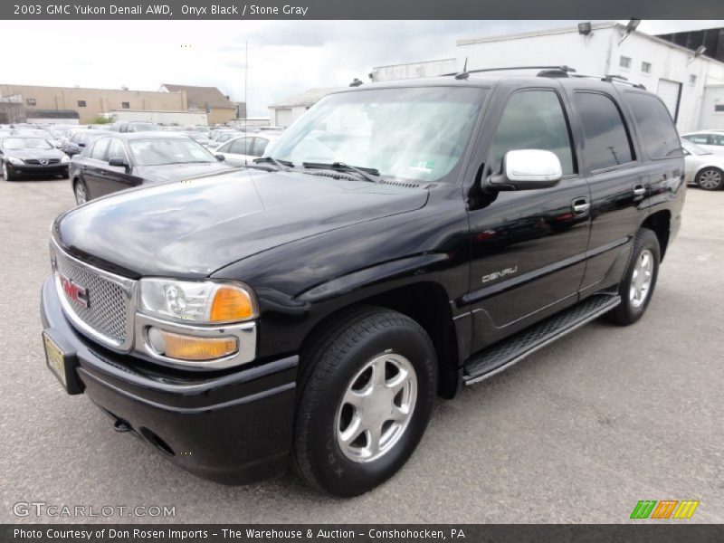 Onyx Black / Stone Gray 2003 GMC Yukon Denali AWD