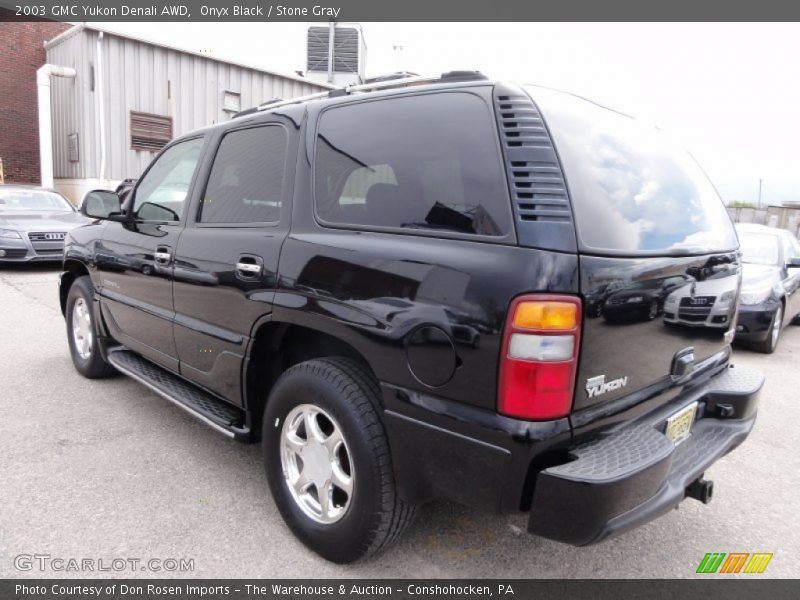 Onyx Black / Stone Gray 2003 GMC Yukon Denali AWD