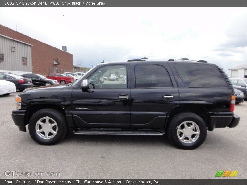 Onyx Black / Stone Gray 2003 GMC Yukon Denali AWD
