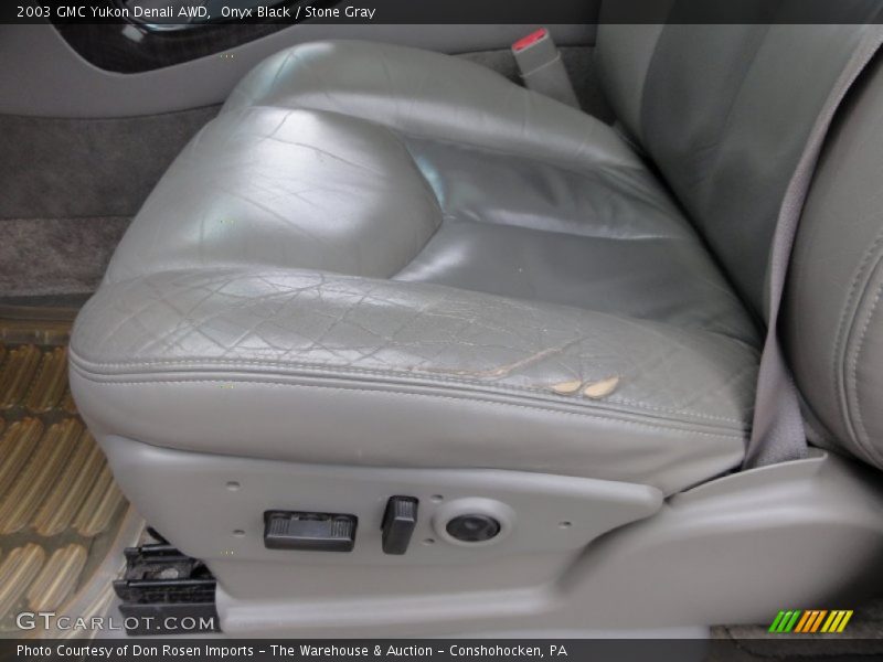 Onyx Black / Stone Gray 2003 GMC Yukon Denali AWD