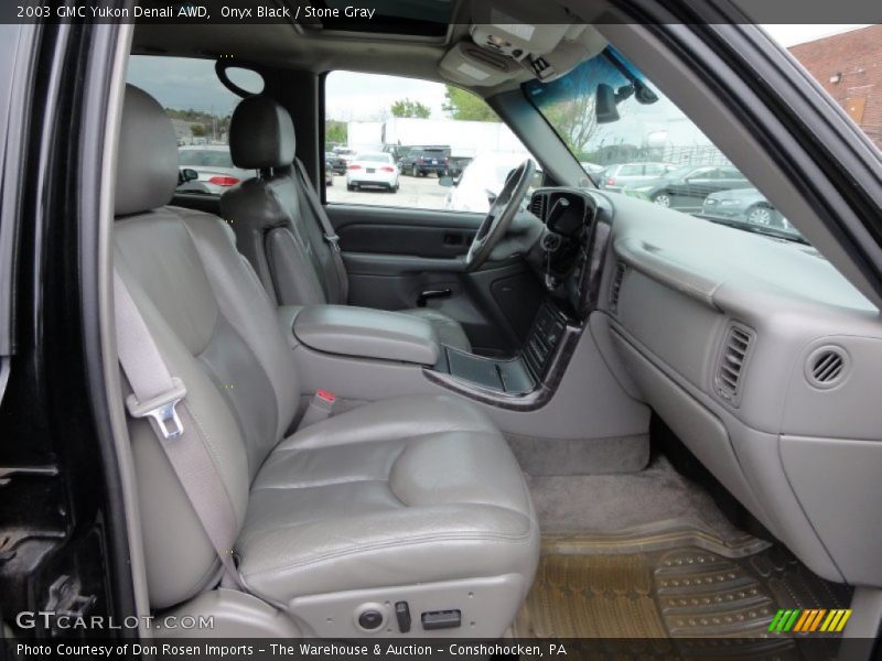Onyx Black / Stone Gray 2003 GMC Yukon Denali AWD