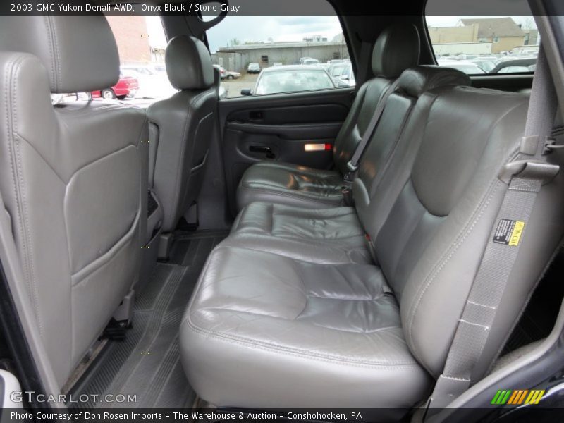 Onyx Black / Stone Gray 2003 GMC Yukon Denali AWD