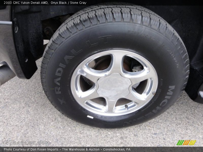 Onyx Black / Stone Gray 2003 GMC Yukon Denali AWD