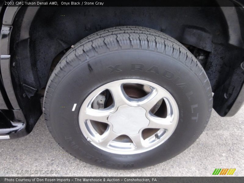 Onyx Black / Stone Gray 2003 GMC Yukon Denali AWD