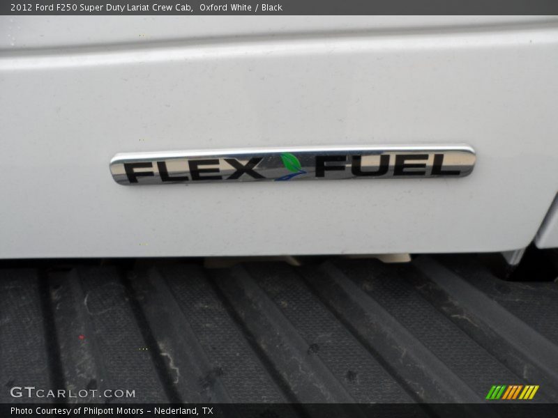 Oxford White / Black 2012 Ford F250 Super Duty Lariat Crew Cab