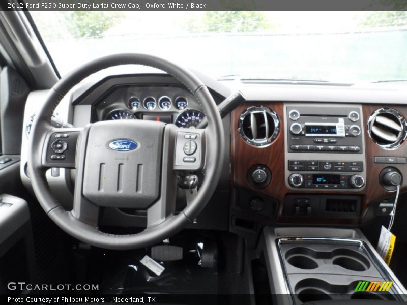 Oxford White / Black 2012 Ford F250 Super Duty Lariat Crew Cab