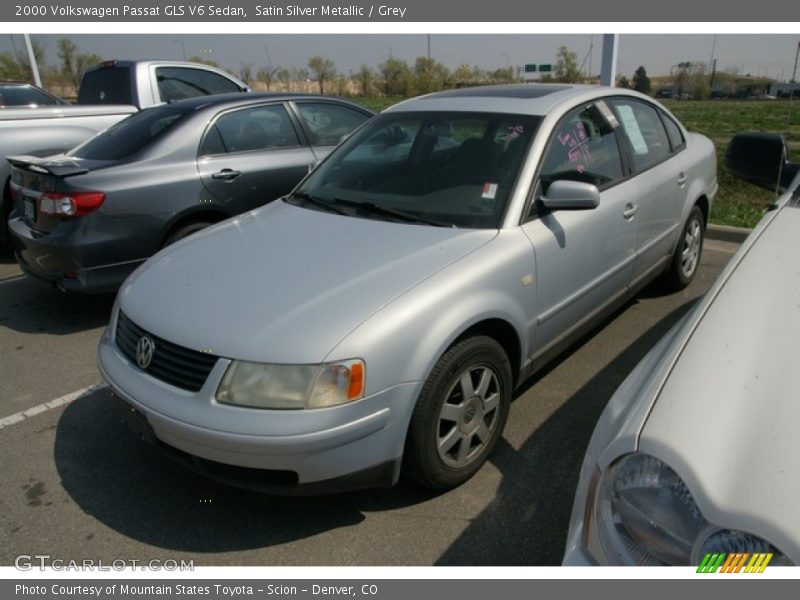 Satin Silver Metallic / Grey 2000 Volkswagen Passat GLS V6 Sedan