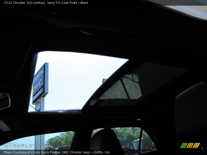 Ivory Tri-Coat Pearl / Black 2012 Chrysler 300 Limited