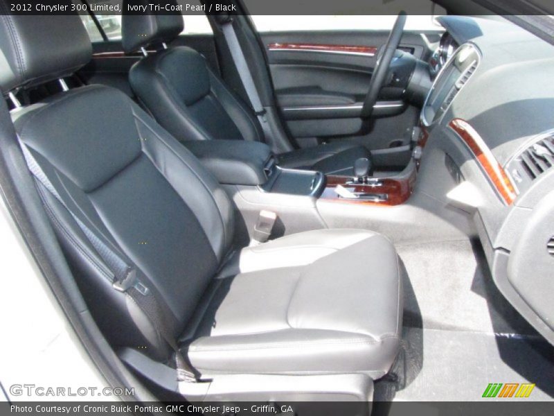 Ivory Tri-Coat Pearl / Black 2012 Chrysler 300 Limited