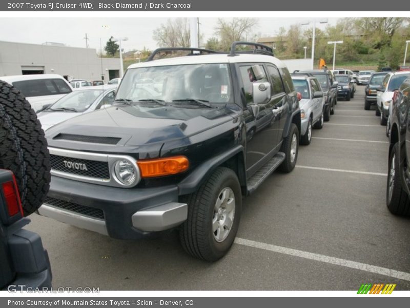 Black Diamond / Dark Charcoal 2007 Toyota FJ Cruiser 4WD