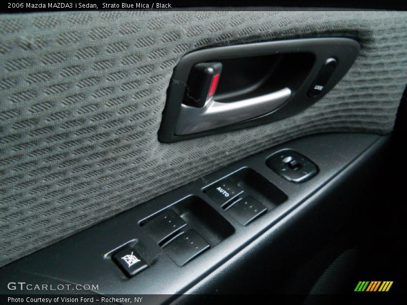 Strato Blue Mica / Black 2006 Mazda MAZDA3 i Sedan