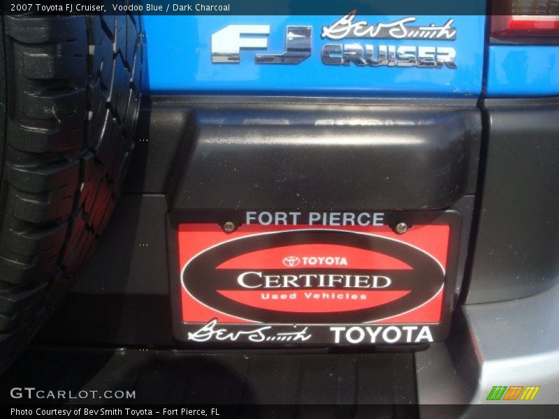 Voodoo Blue / Dark Charcoal 2007 Toyota FJ Cruiser