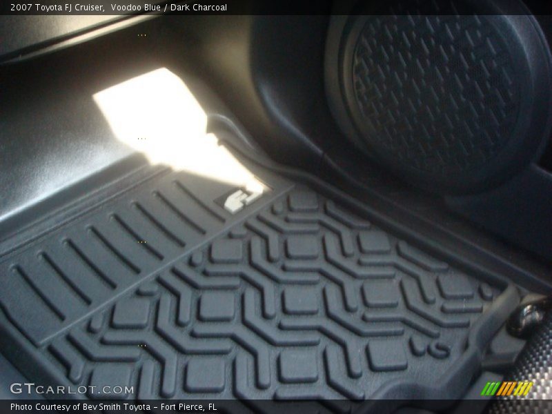 Voodoo Blue / Dark Charcoal 2007 Toyota FJ Cruiser