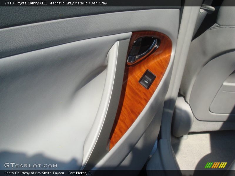 Magnetic Gray Metallic / Ash Gray 2010 Toyota Camry XLE
