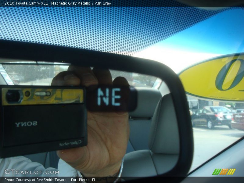 Magnetic Gray Metallic / Ash Gray 2010 Toyota Camry XLE