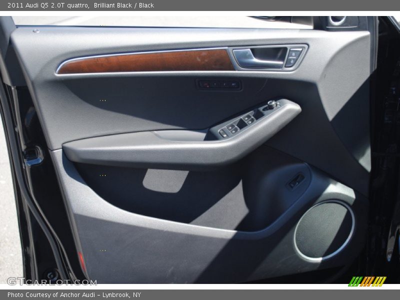 Brilliant Black / Black 2011 Audi Q5 2.0T quattro