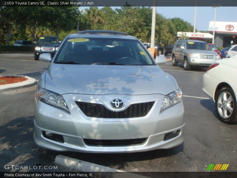 Classic Silver Metallic / Ash 2009 Toyota Camry SE