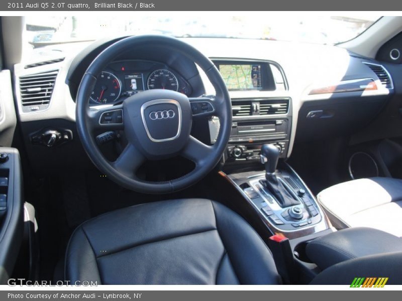 Brilliant Black / Black 2011 Audi Q5 2.0T quattro
