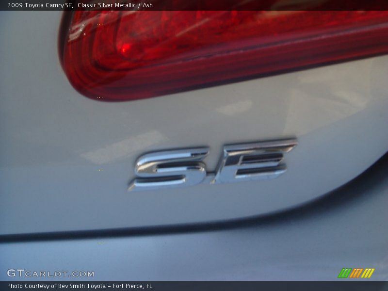 Classic Silver Metallic / Ash 2009 Toyota Camry SE