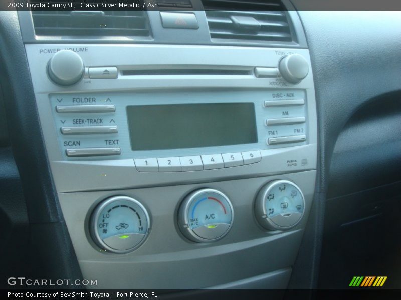 Classic Silver Metallic / Ash 2009 Toyota Camry SE
