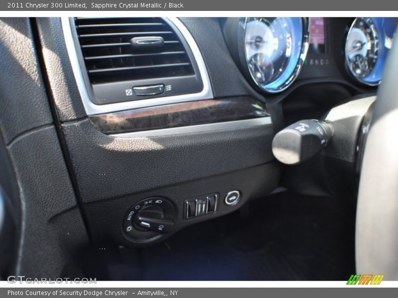 Sapphire Crystal Metallic / Black 2011 Chrysler 300 Limited