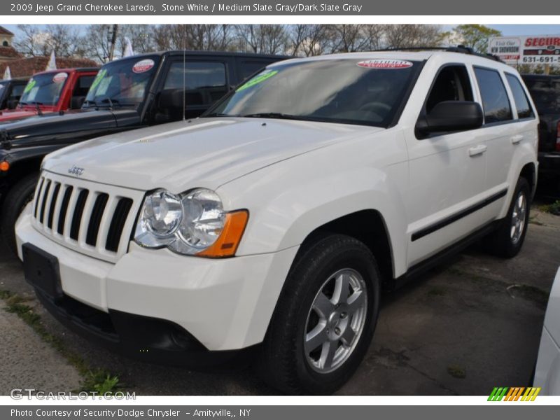 Stone White / Medium Slate Gray/Dark Slate Gray 2009 Jeep Grand Cherokee Laredo