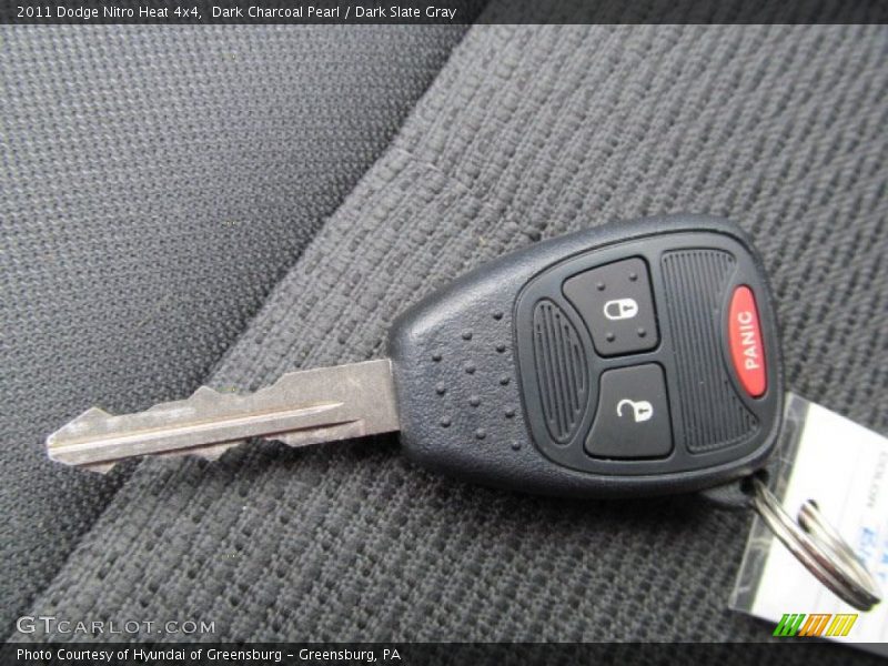 Keys of 2011 Nitro Heat 4x4